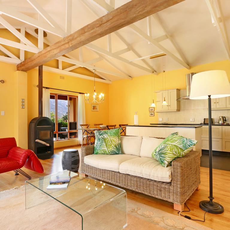 Apricot Gardens Guesthouse خليج غوردونز المظهر الخارجي الصورة